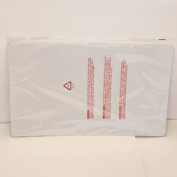 NEW Set of 2 Checker Chewy Vuiton Bowl and 2 Matching Checkered Placemat - Picture 5 of 12